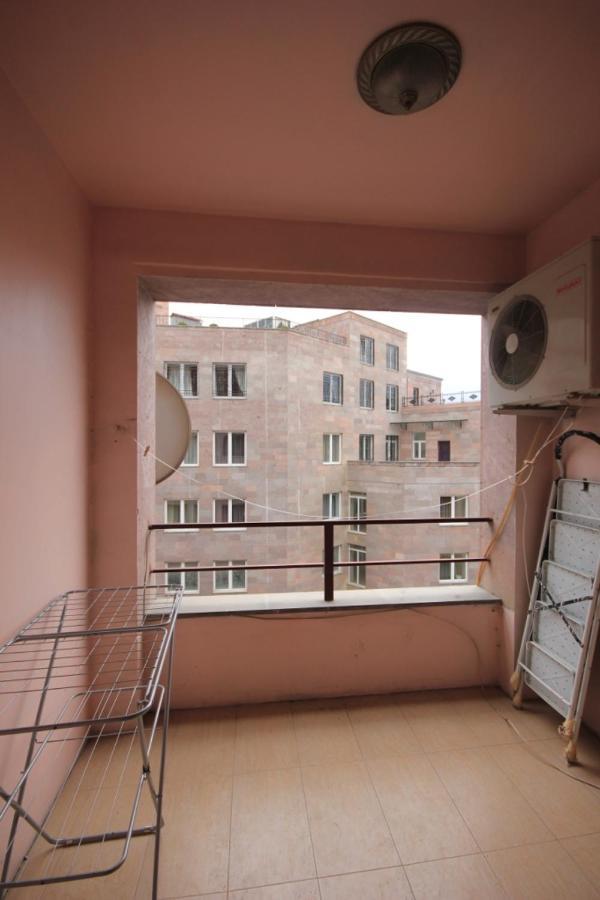 Rent Inn Yerevan On North Avenue Eksteriør bilde