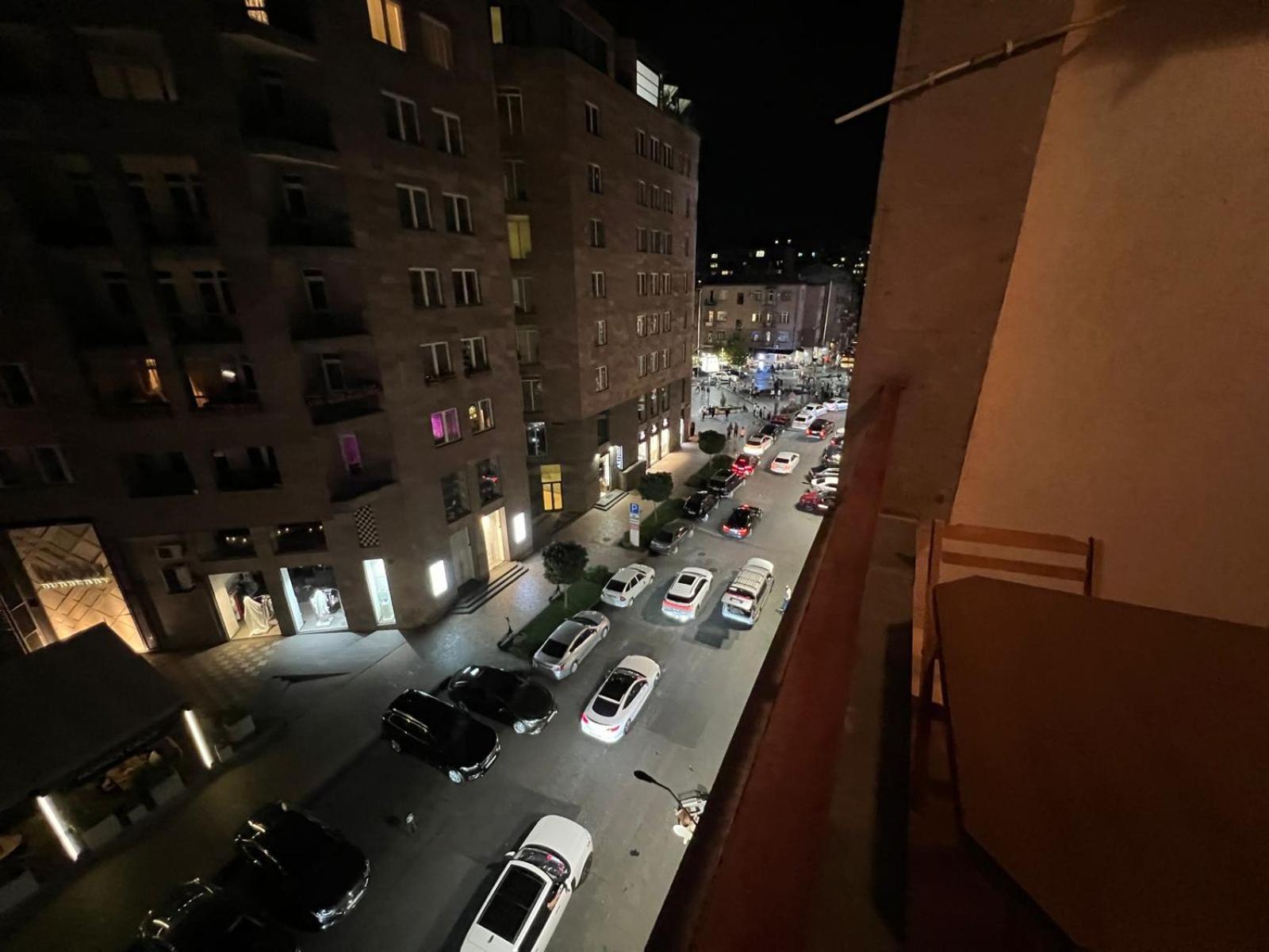 Rent Inn Yerevan On North Avenue Eksteriør bilde