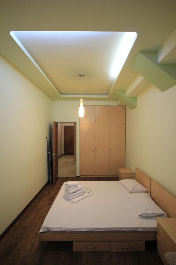 Rent Inn Yerevan On North Avenue Eksteriør bilde
